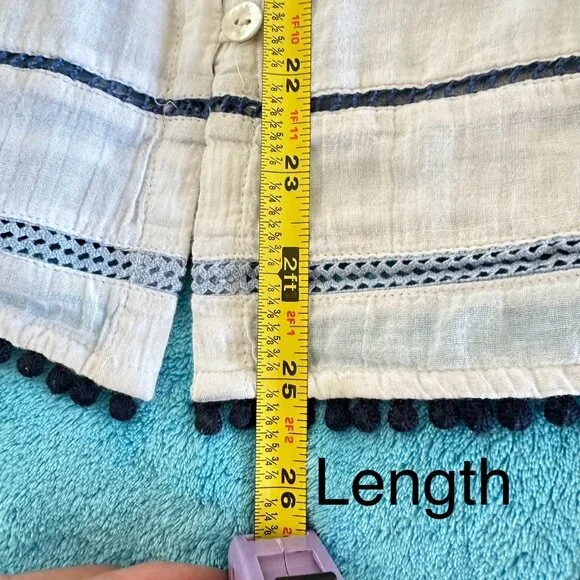 J.Jill White Peasant Blouse Size M 100% Cotton Blue Crochet Detail Boho Beach - Picture 12 of 12